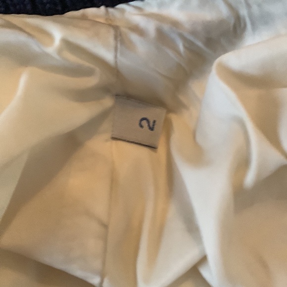 Moncler short, down puffer jacket in navy blue and off-white, size 2 - Picture 10 of 15